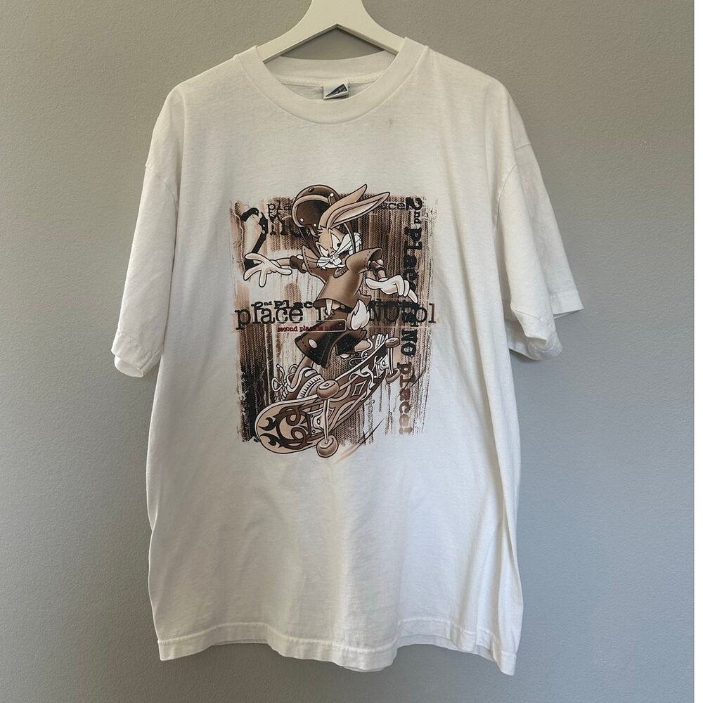 Vintage 90s Bugs Bunny Skateboarding Shirt size XL